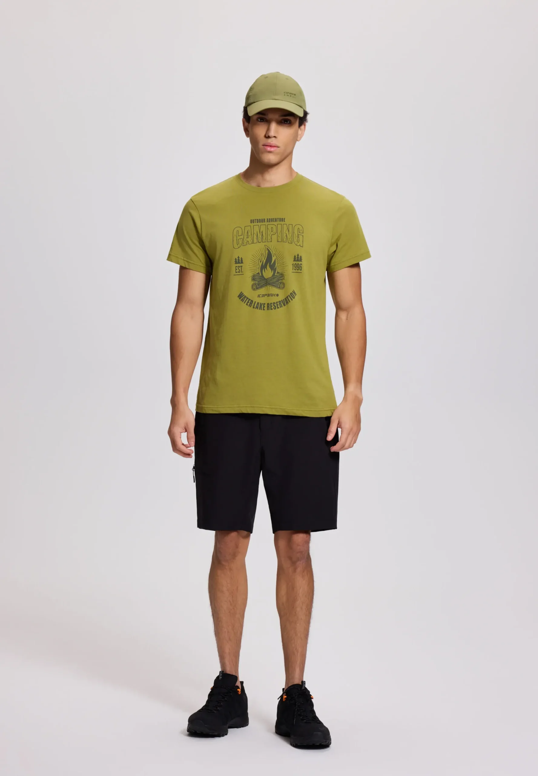Sale ocbach Ulkoilu|T-Paidat