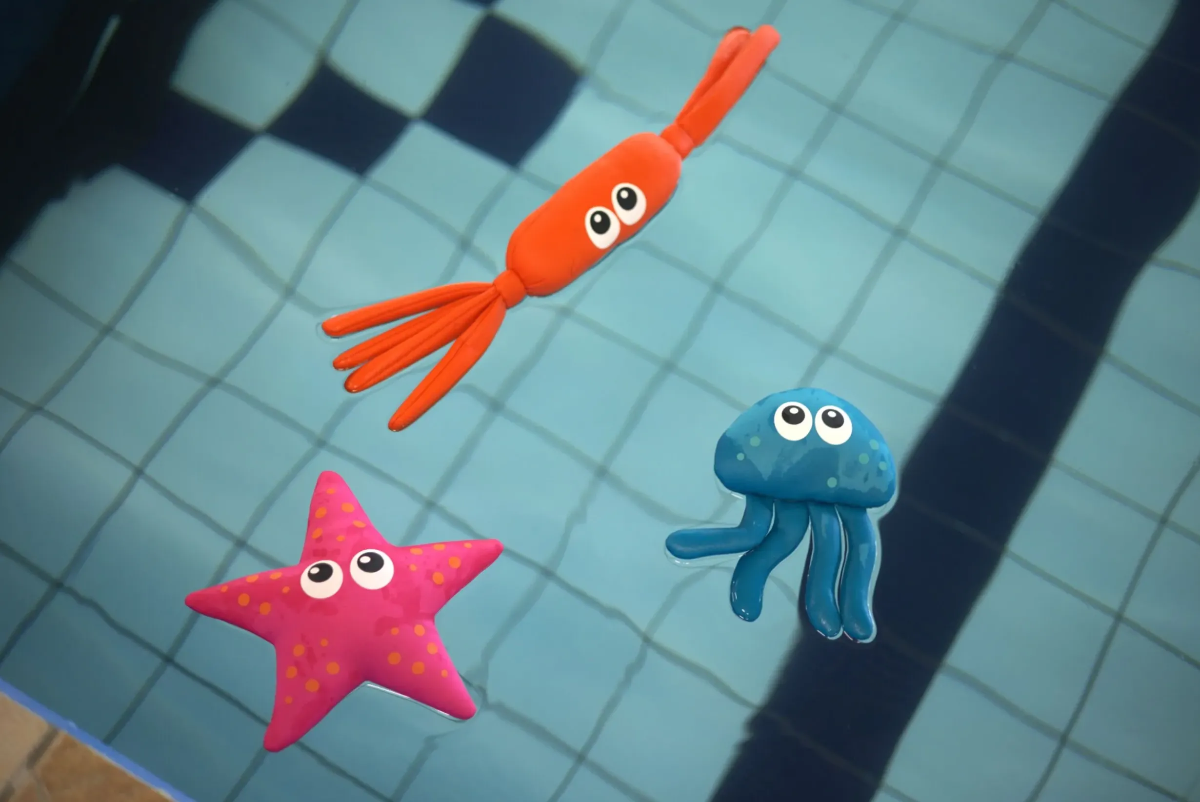 Discount Coral Floating Toy Lelut