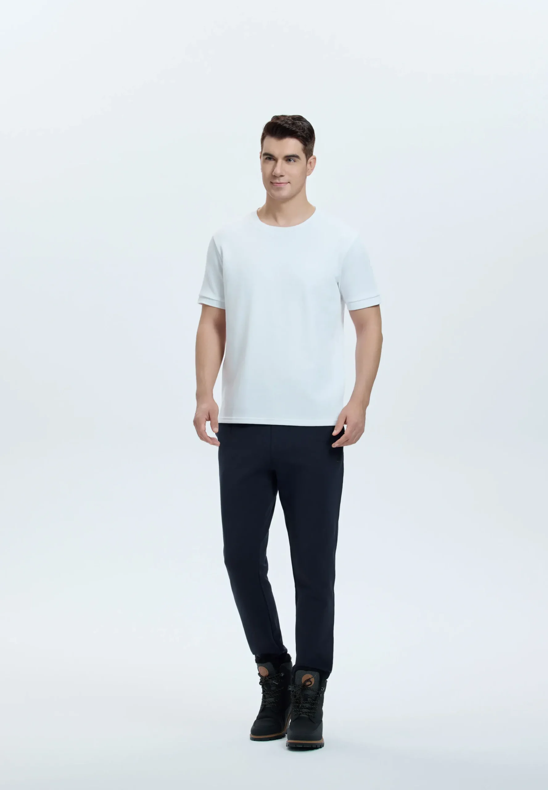 Hot Gunnarby T-Paidat