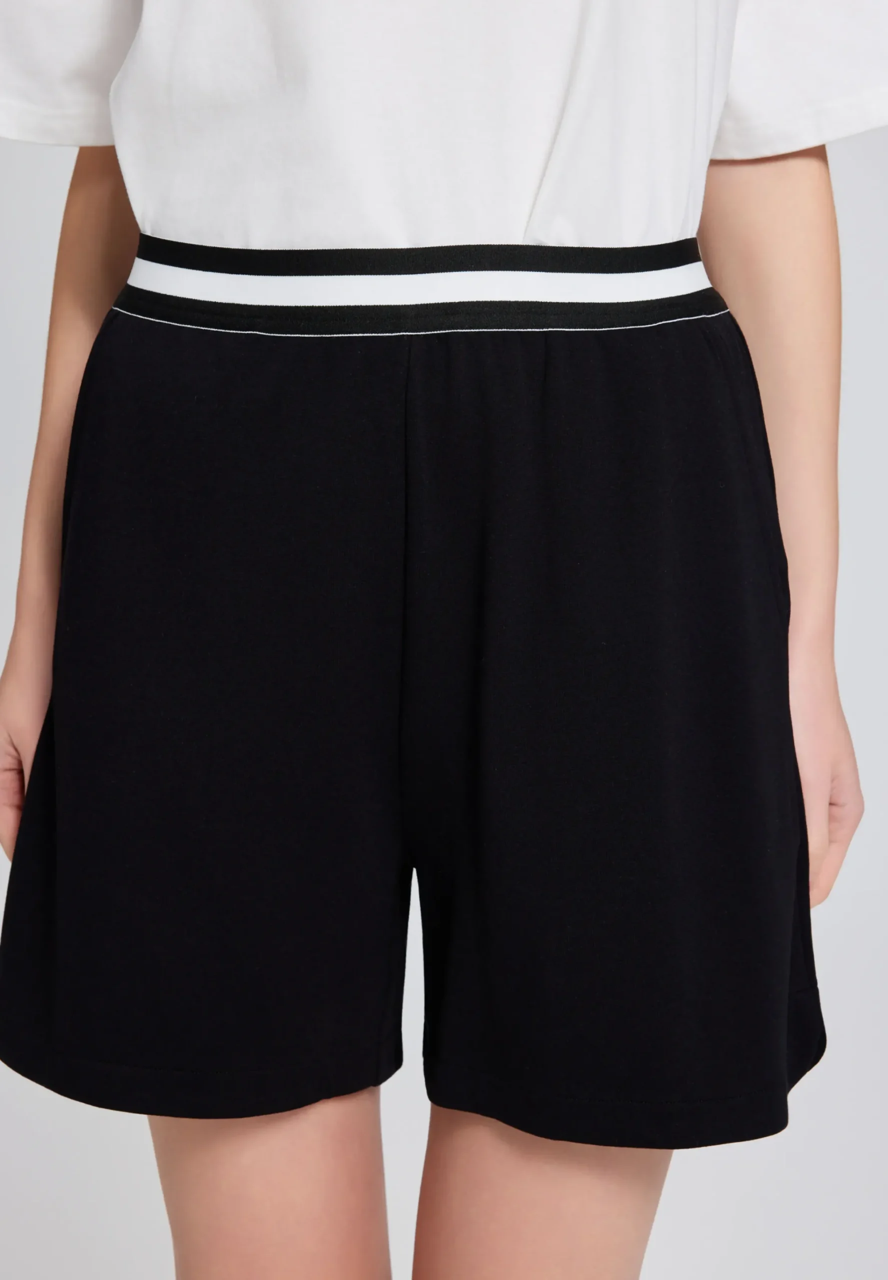 New Hietaa Shortsit